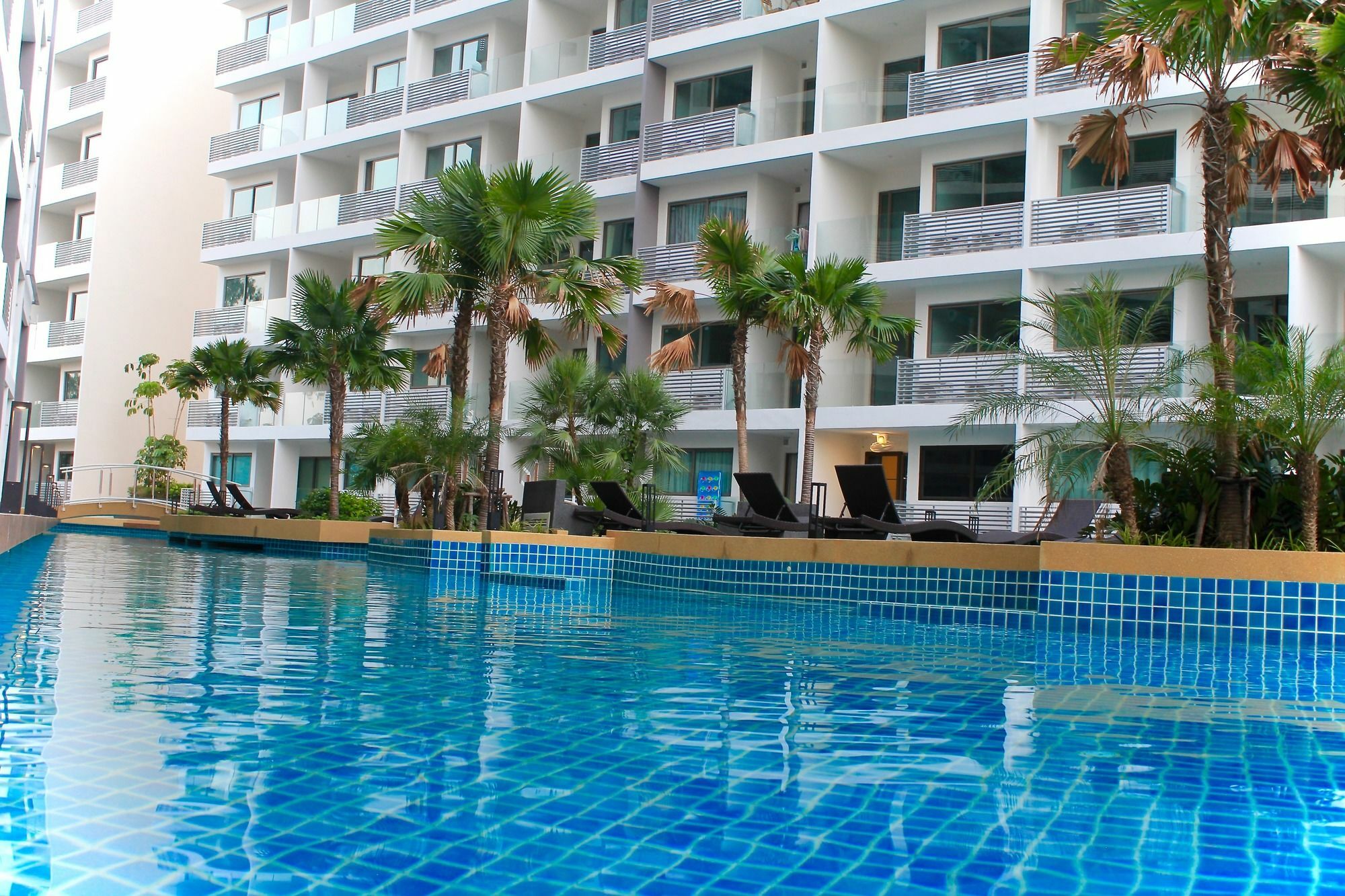 חוף ג'ומטיין Laguna Beach Resort מראה חיצוני תמונה